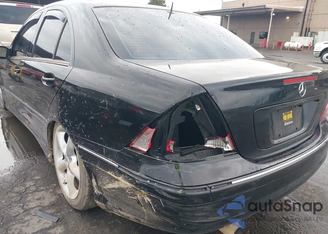 WDBRF52H16A873442: 44058659