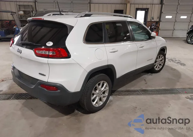 1C4PJLCB2JD573423: 44058660