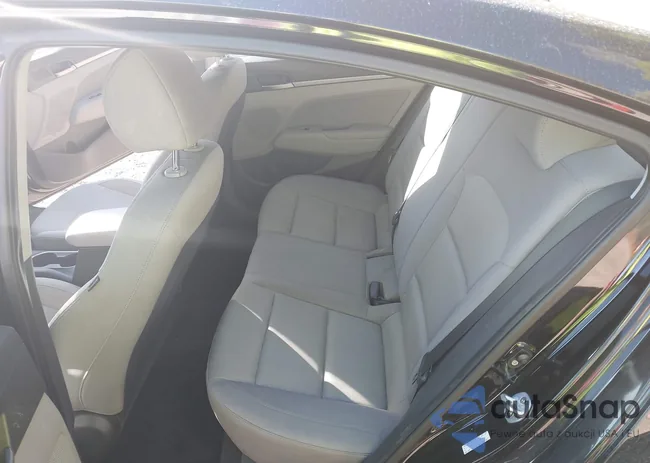 KMHD84LF3HU061280: 44058762