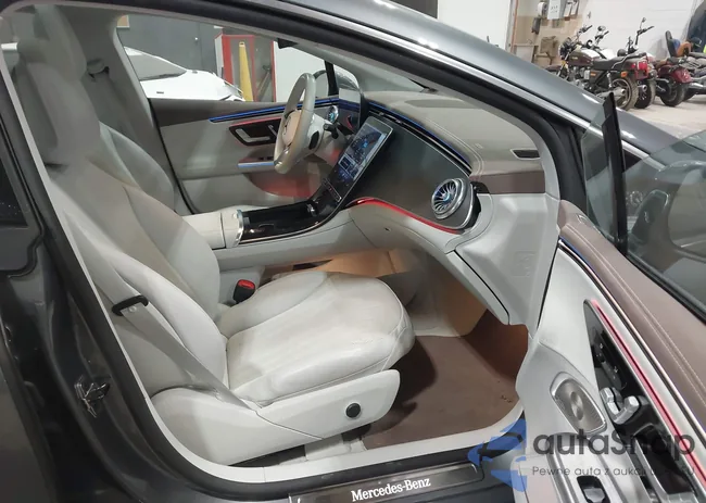 W1KEG2CB5PF014936: 44058782