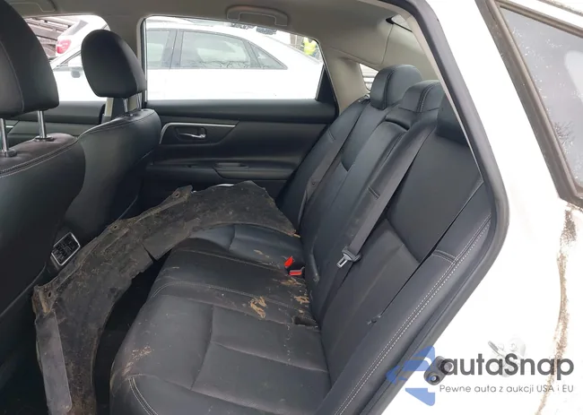 1N4AL3AP5JC163709: 44059021