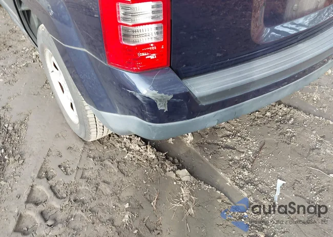 1C4NJPBA8ED881001: 44059123