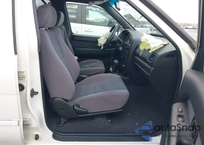 JN8DR07Y11W513330: 44059131