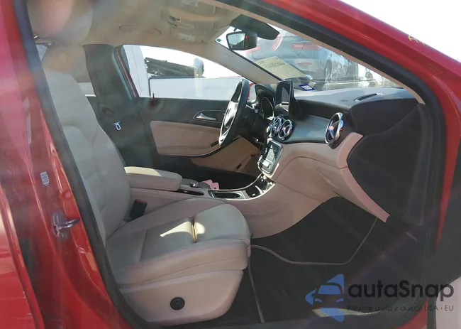 WDCTG4EBXKU020286: 44058315