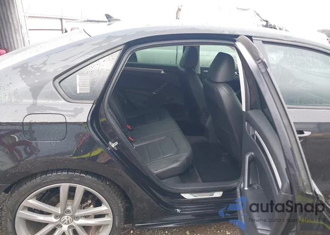 1VWAA7A3XJC050078: 44058514