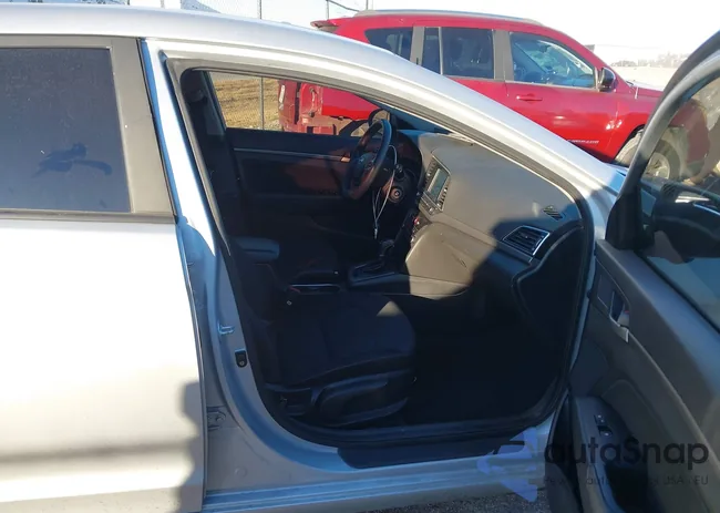 KMHD84LF7JU510174: 44058549