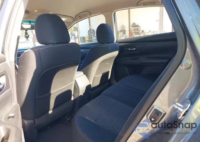 1N4AL3AP6HC202673: 44059718