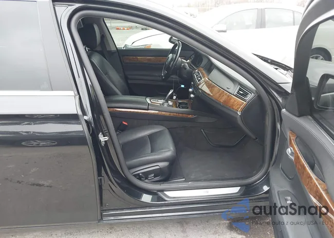 WBAYF4C54FD874107: 44059874