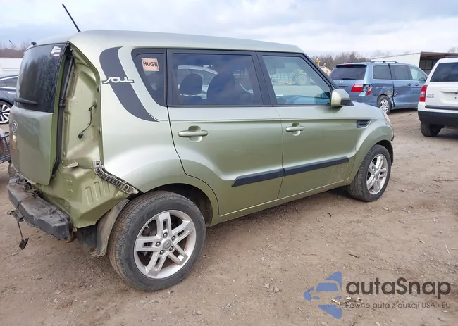 KNDJT2A26B7313720: 44059976