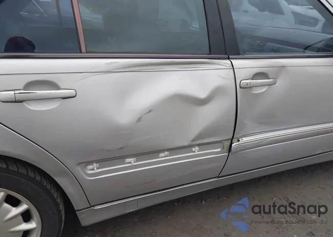 WDBJF65J4YB063768: 44060210