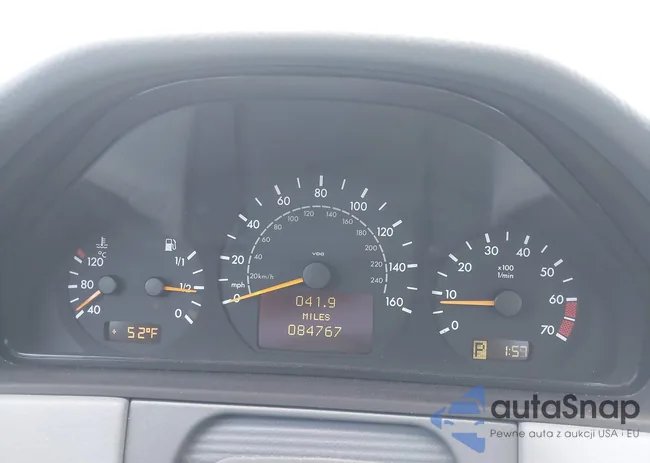 WDBJF65J4YB063768: 44060210