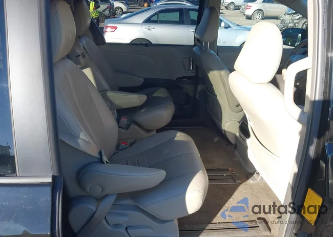 5TDYK3DC9CS182673: 44059224