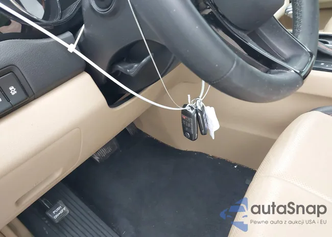 KNDMC5C10J6376500: 44059233