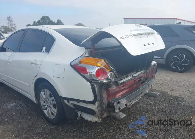 1N4AL2AP0BN480796: 44059334