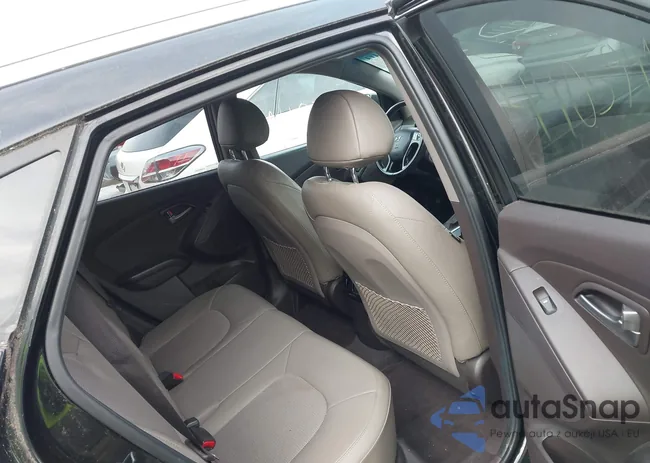 KM8JUCAG4EU798536: 44059414