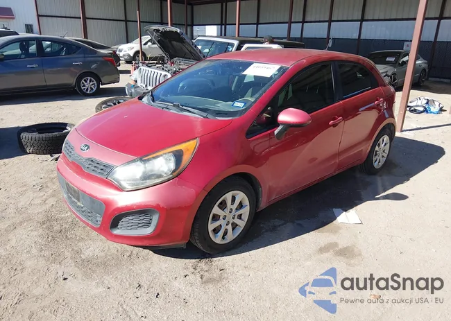 KNADM5A3XF6428821: 44059467