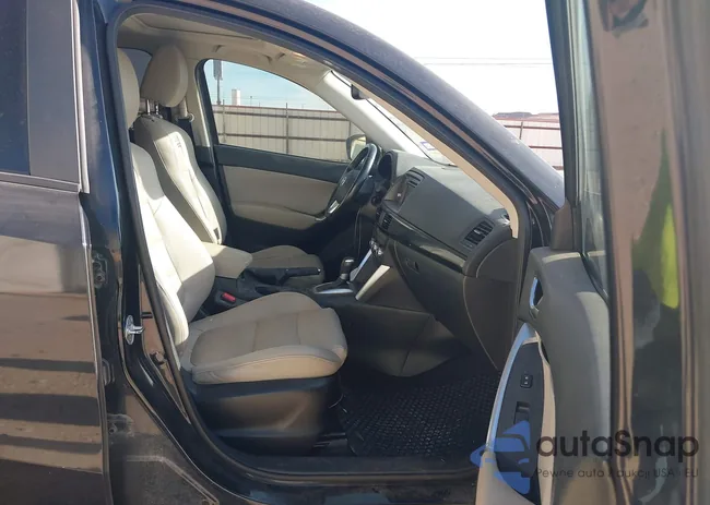 JM3KE2DY3F0527617: 44059554