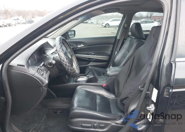 1HGCP2F85AA156369: 44060642