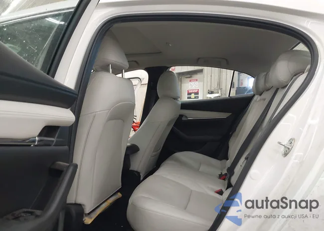 3MZBPAEM3KM102962: 44060727