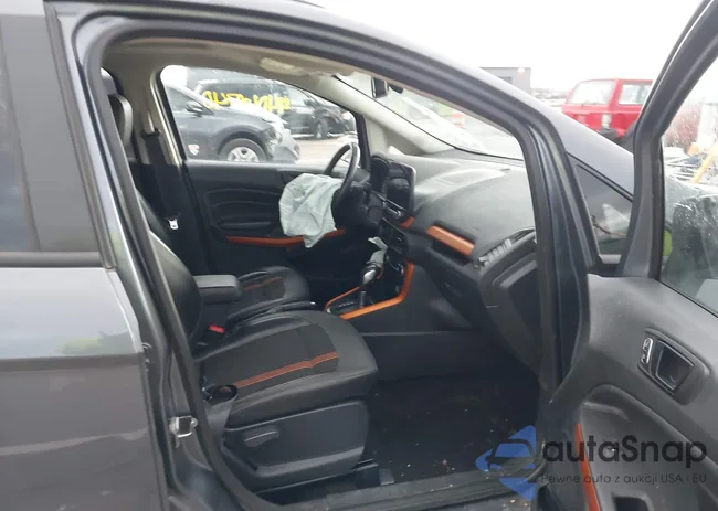 MAJ6P1CL3JC194742: 44060740