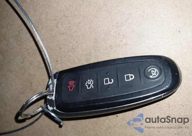 2FMHK6DTXKBA00167: 44060863