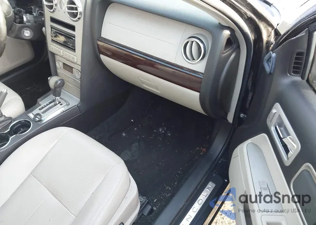 3LNHM26146R609678: 44060864