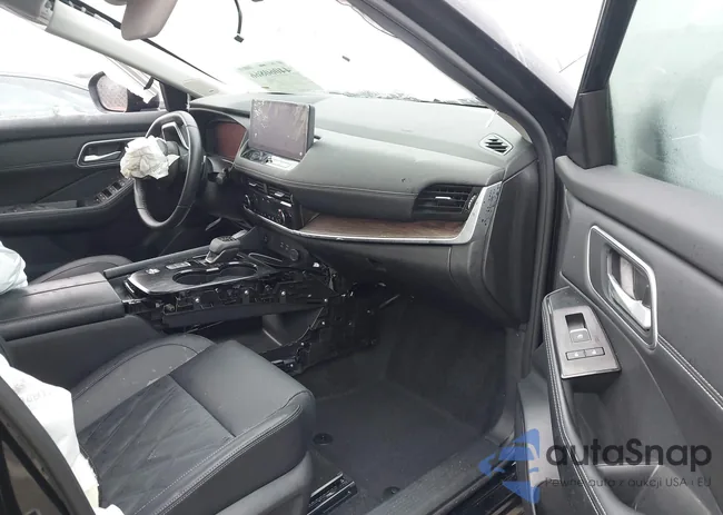 JN8BT3DC9RW072044: 44060866