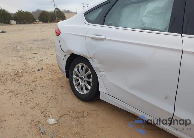 3FA6P0G72HR159418: 44060870