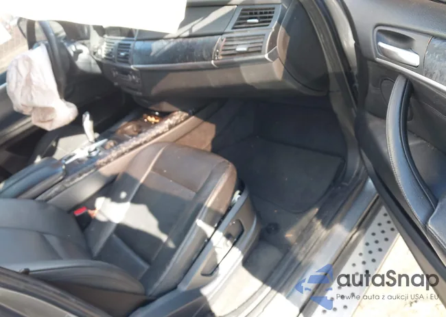 5UXFE435X7L017809: 44060895