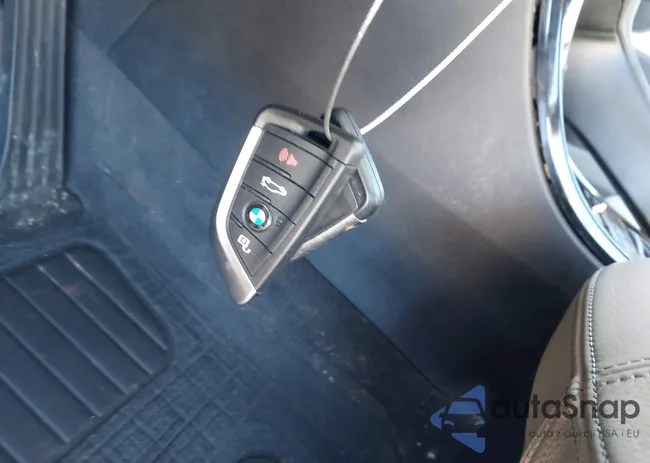 WBXHT3C32GP887249: 44060951