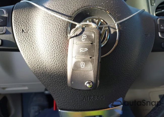 WVGAV7AX4HK025750: 44060976