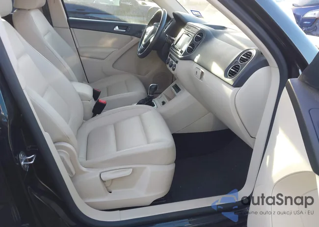 WVGAV7AX4HK025750: 44060976