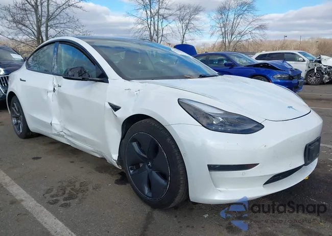 5YJ3E1EA1MF016639: 44061017