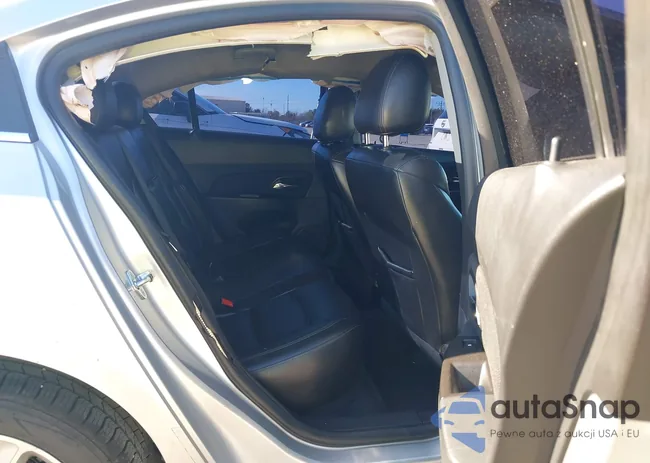 1G1PE5SB8F7265334: 44061089