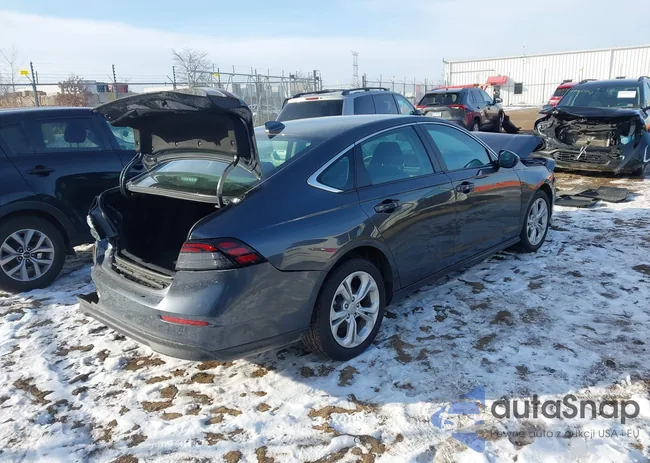 1HGCY1F22SA033214: 44061101