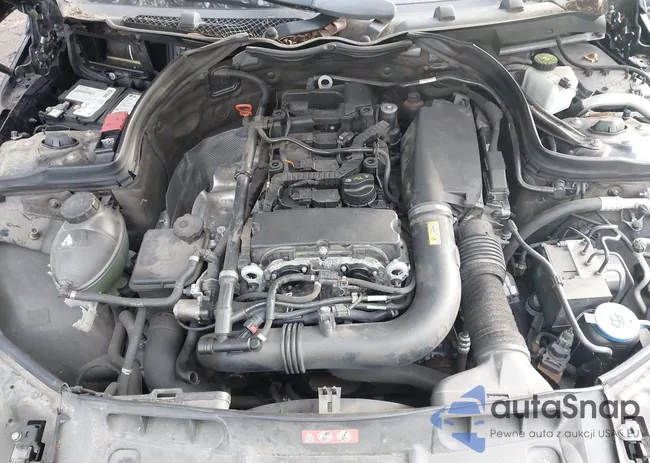 WDDGF4HB2ER313568: 44060250