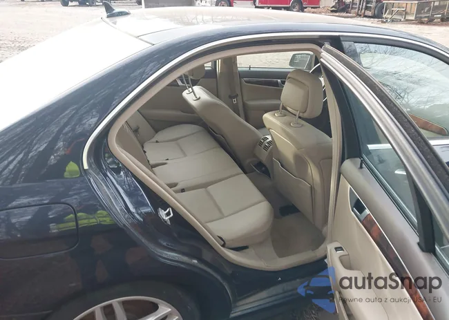 WDDGF4HB2ER313568: 44060250