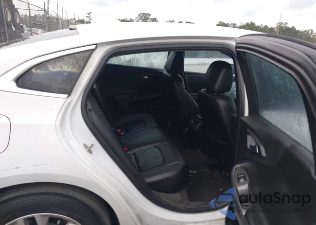 1G1ZE5ST0GF247144: 44060276