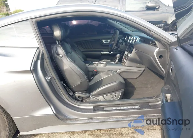 1FA6P8CF8N5100786: 44060309