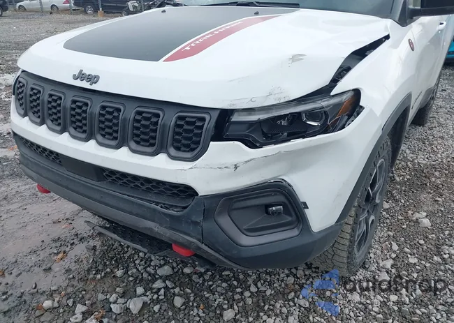 3C4NJDDN0ST536484: 44060350