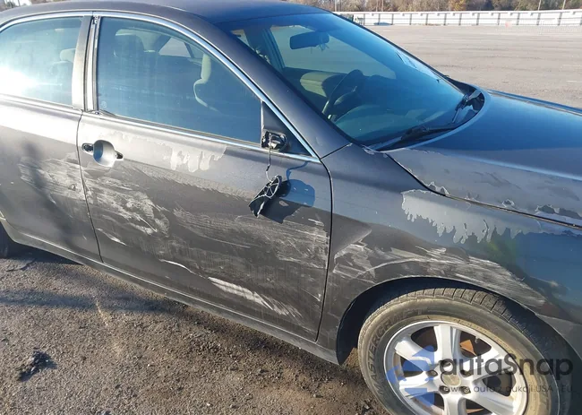 4T1BE46K69U264058: 44060447