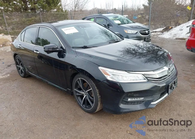 1HGCR3F92GA006107: 44060511