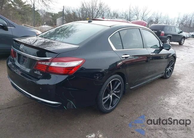 1HGCR3F92GA006107: 44060511