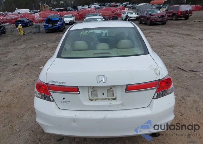 1HGCP2F31BA014896: 44060542