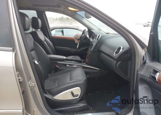 4JGBB86E59A464053: 44061749