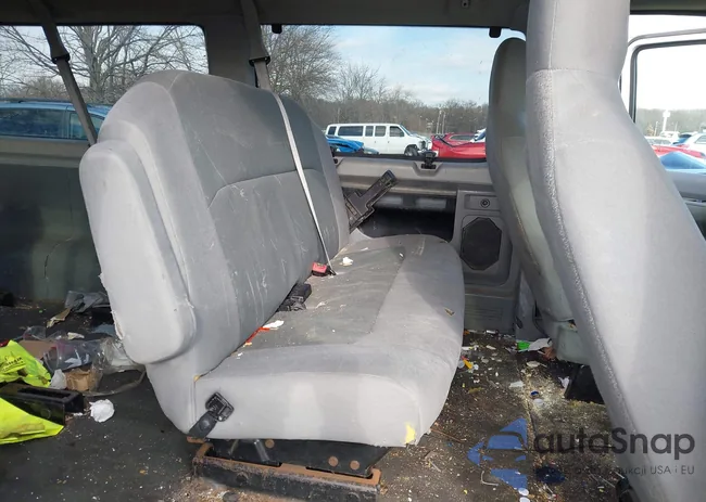 1FBSS3BL7BDA28552: 44062136