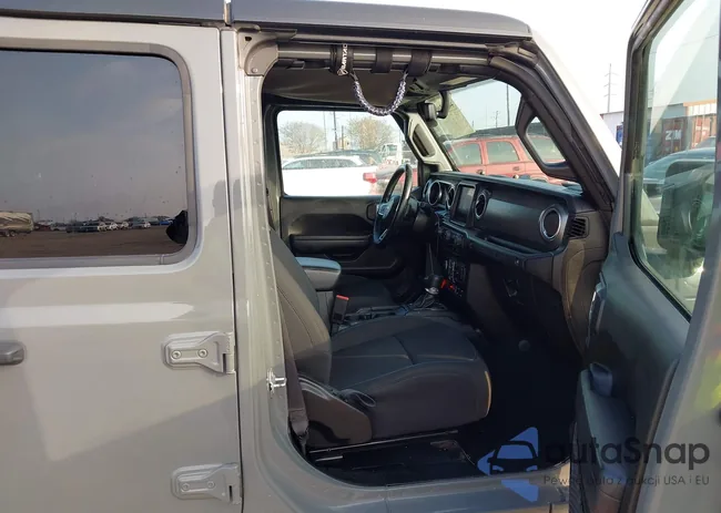 1C4JJXR69NW152848: 44061240