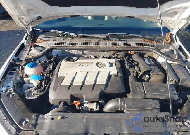 3VWLL7AJ5EM352271: 44061335