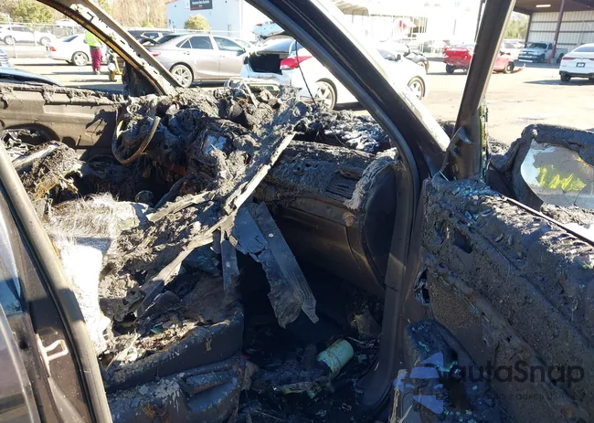 1V2AP2CA9KC580705: 44061349