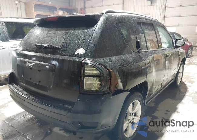 1C4NJDBB2GD523872: 44061353